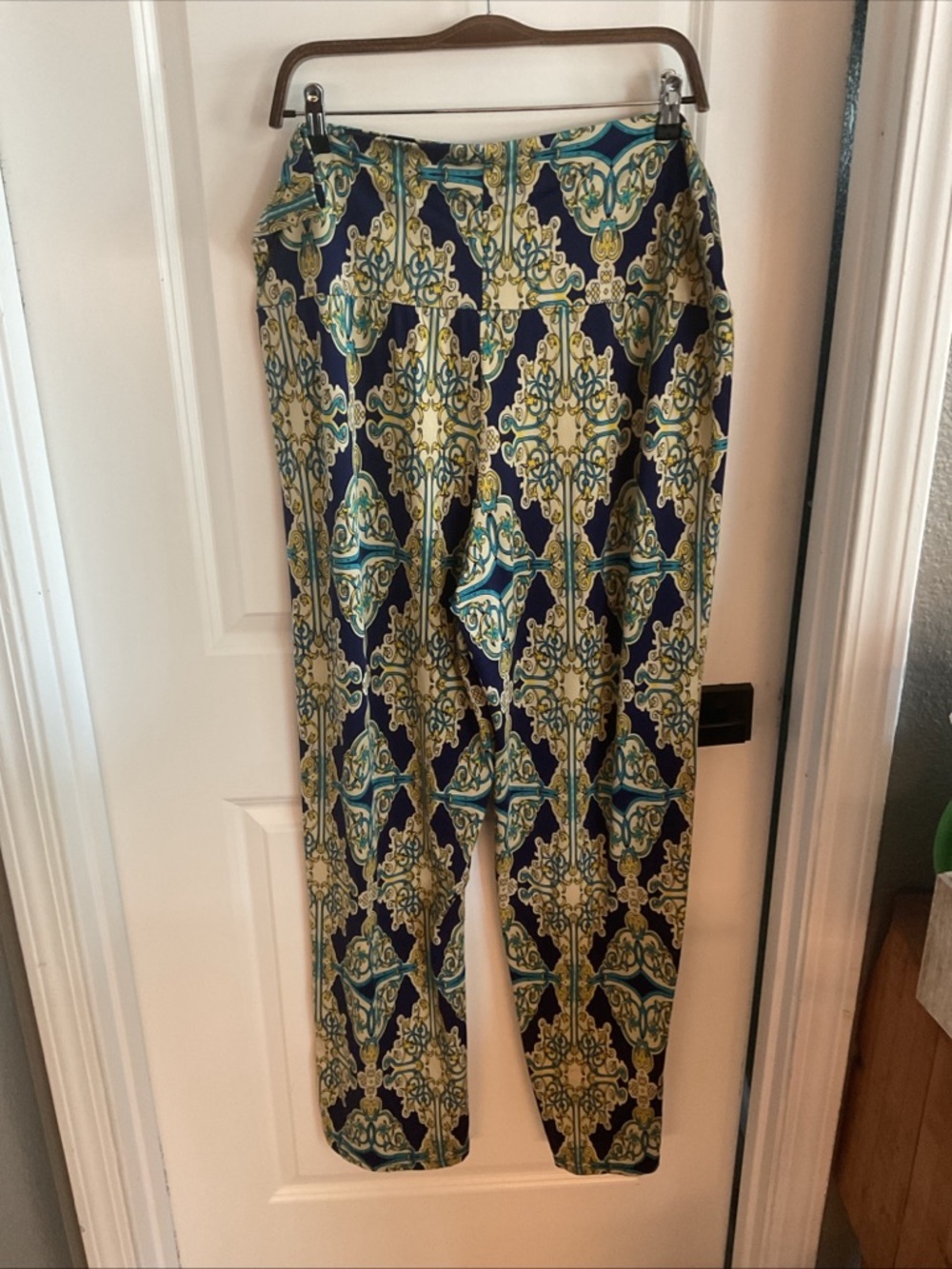 White Mark - Patterned Navy and Teal Tapered Pants - Ladies Size 3XL